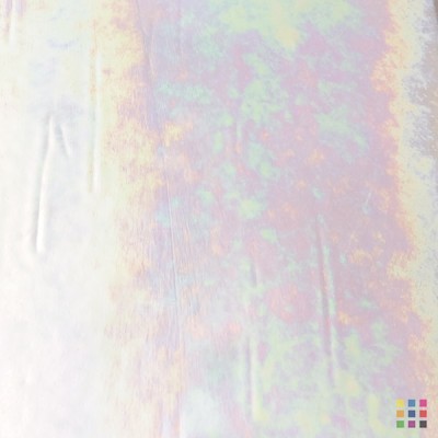 W Opalescent 51-DD IRID blanc dense iridescent 82x107cm W Opalescent 51-DD IRID blanc dense iridescent 82x107cm