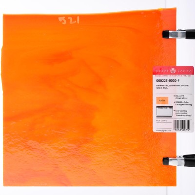 B Opalescent 0225-30 rouge piment 51x89cm Striker* B Opalescent 0225-30 rouge piment 51x89cm Striker*