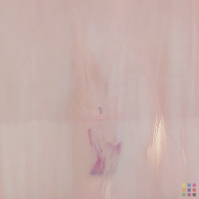 OS Opalescent 891-81S-F champagne 61x122cm OS Opalescent 891-81S-F champagne 61x122cm