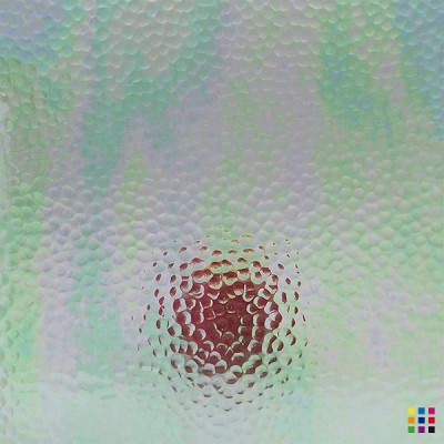 W Hammered 01 IRID iridescent clear 27x27cm W Hammered 01 IRID iridescent clear 27x27cm